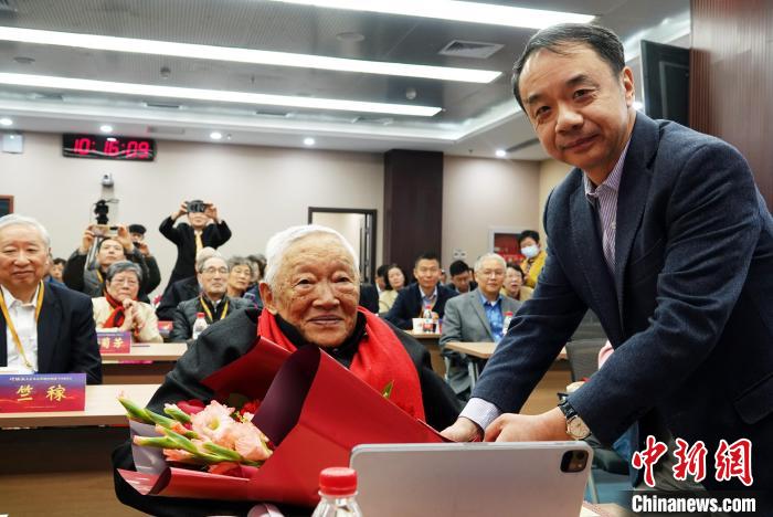 可先确认当前栏目名称